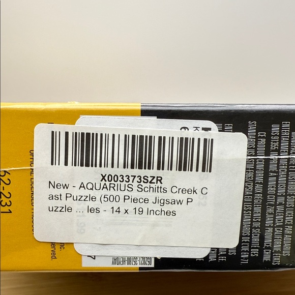 Aquarius Schitt's Creek Jigsaw Puzzle - 500 Pieces - Yellow and Black New in Box - Picture 5 of 5